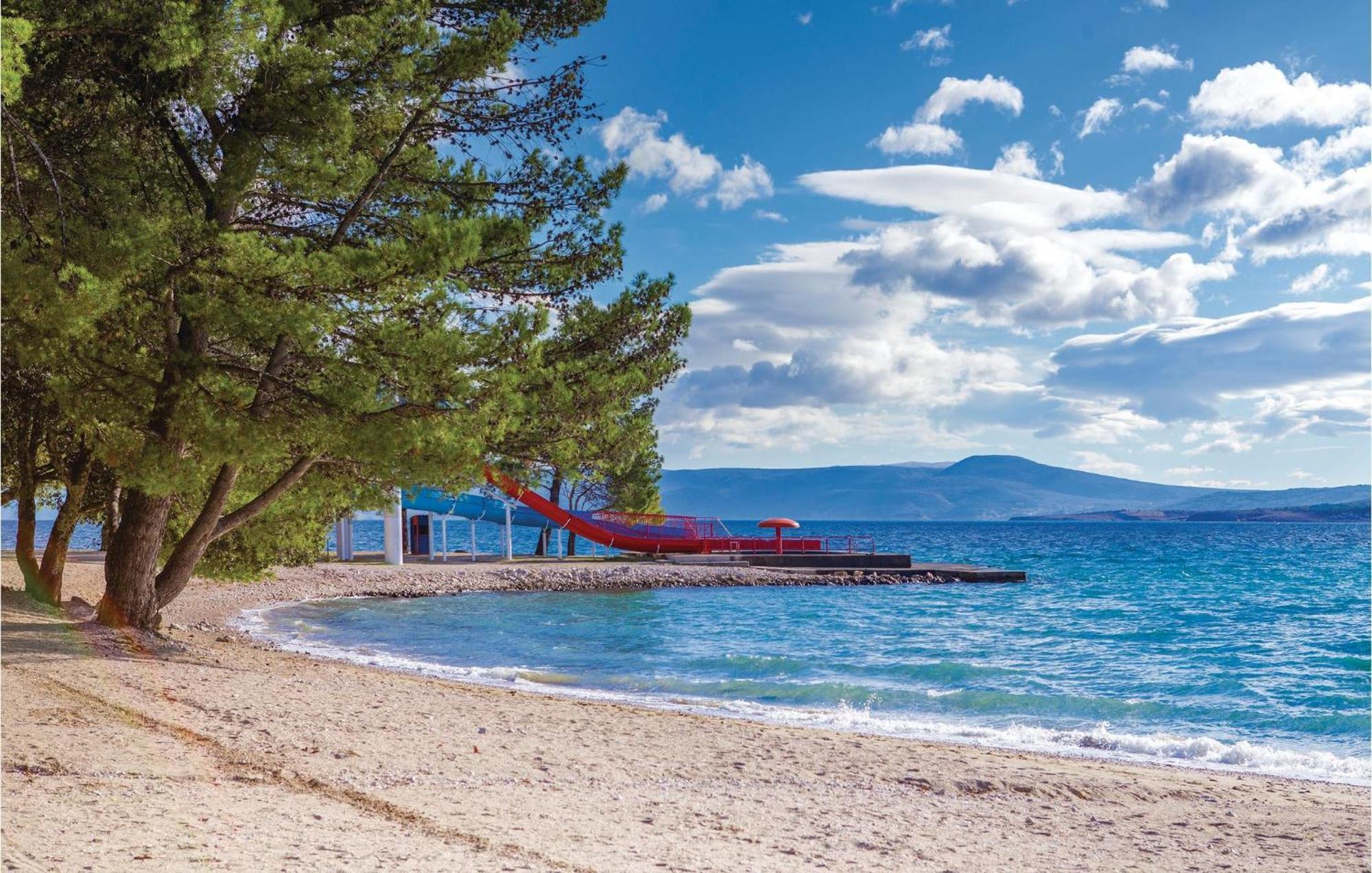 Cozy Apartment In Crikvenica With House Sea View 외부 사진
