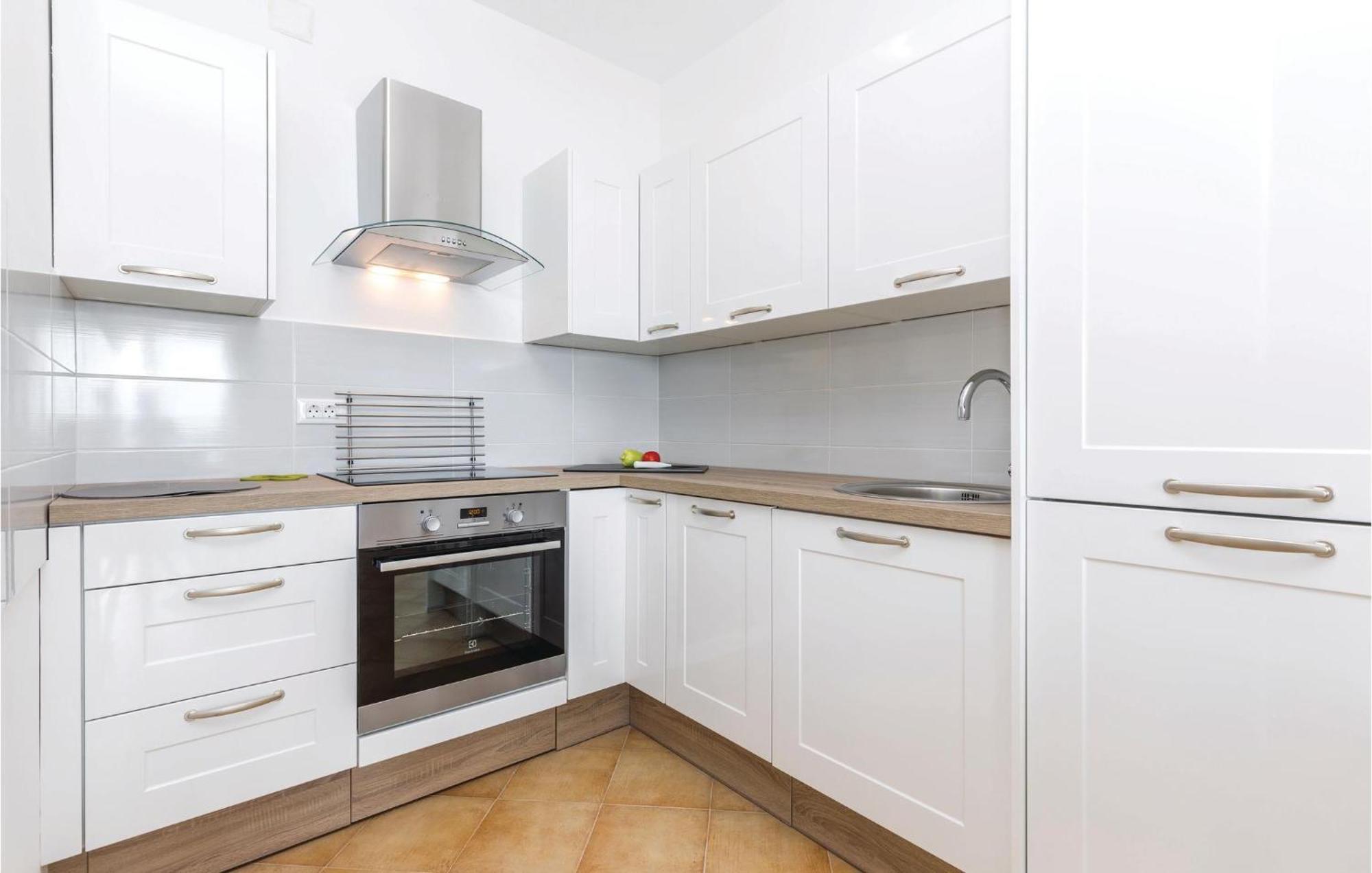 Cozy Apartment In Crikvenica With House Sea View 외부 사진