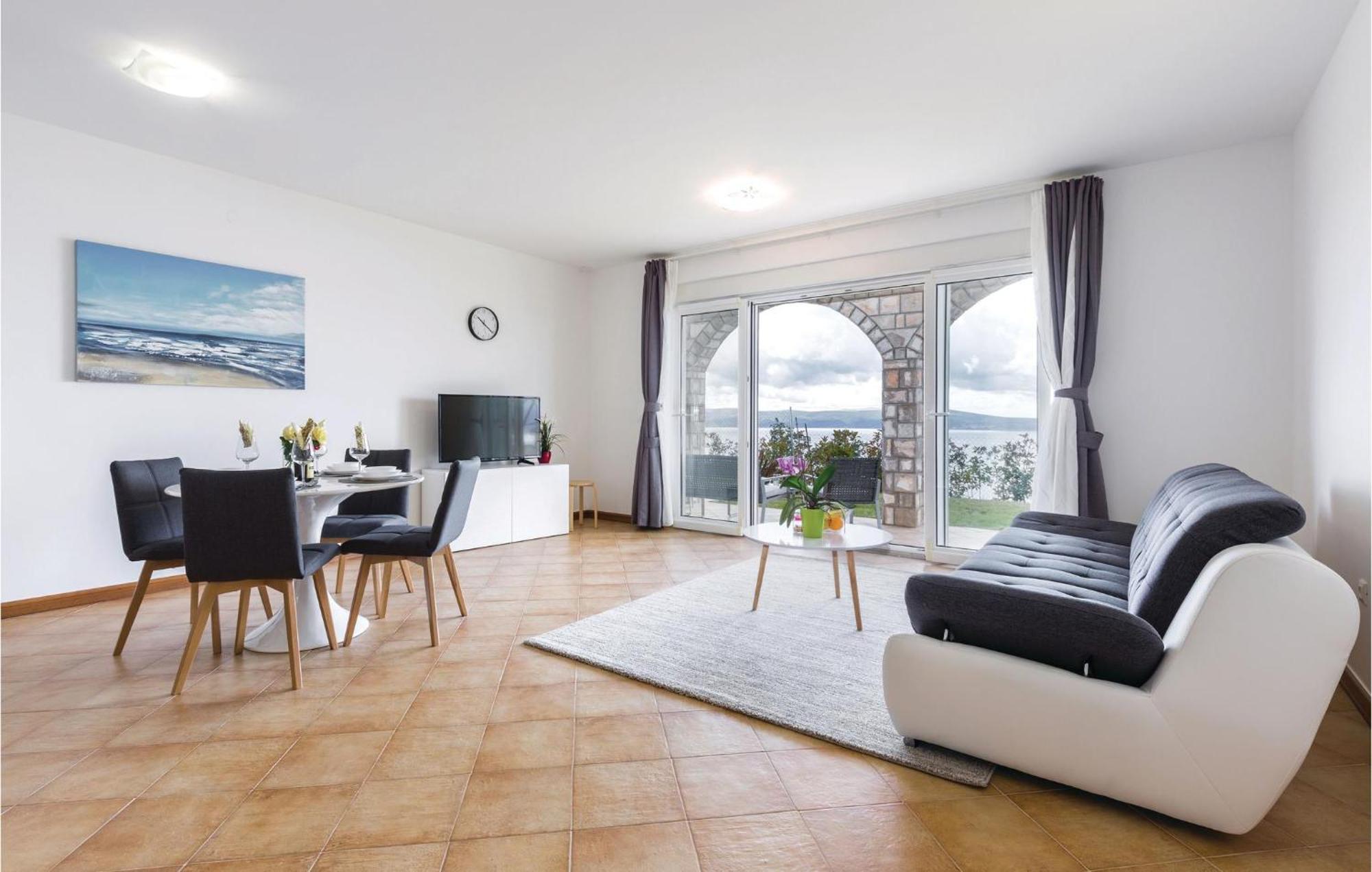 Cozy Apartment In Crikvenica With House Sea View 외부 사진